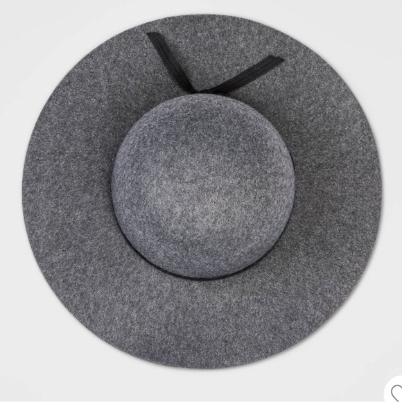 Cat & Jack Gray Floppy Hat - Picture 2 of 6